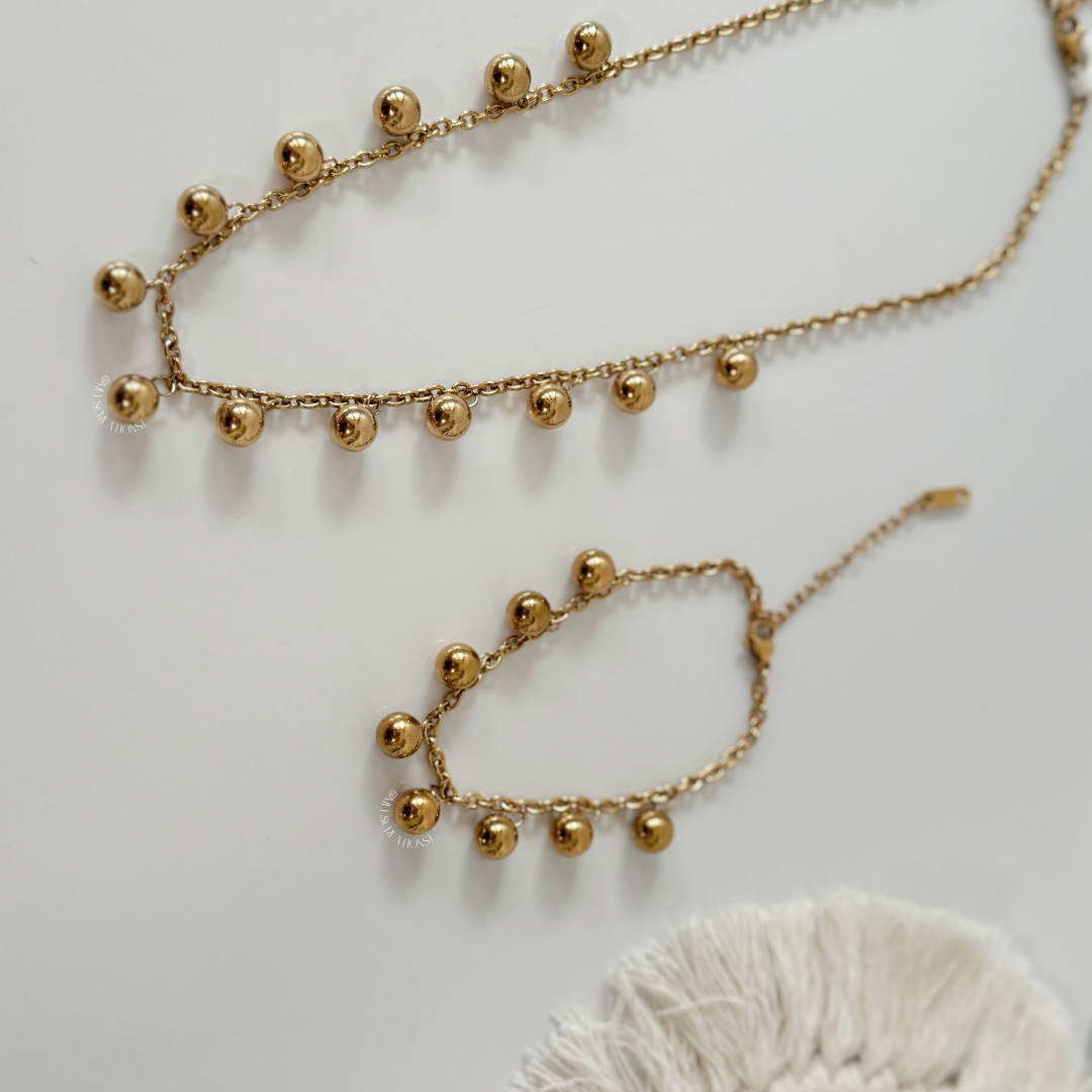 Collar- Golden Balls