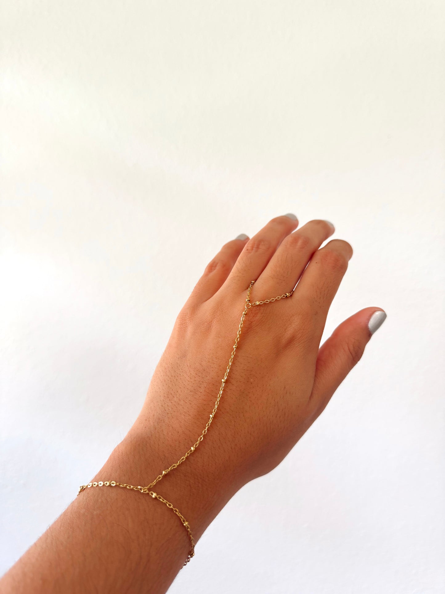 Hand Chain - Paulina