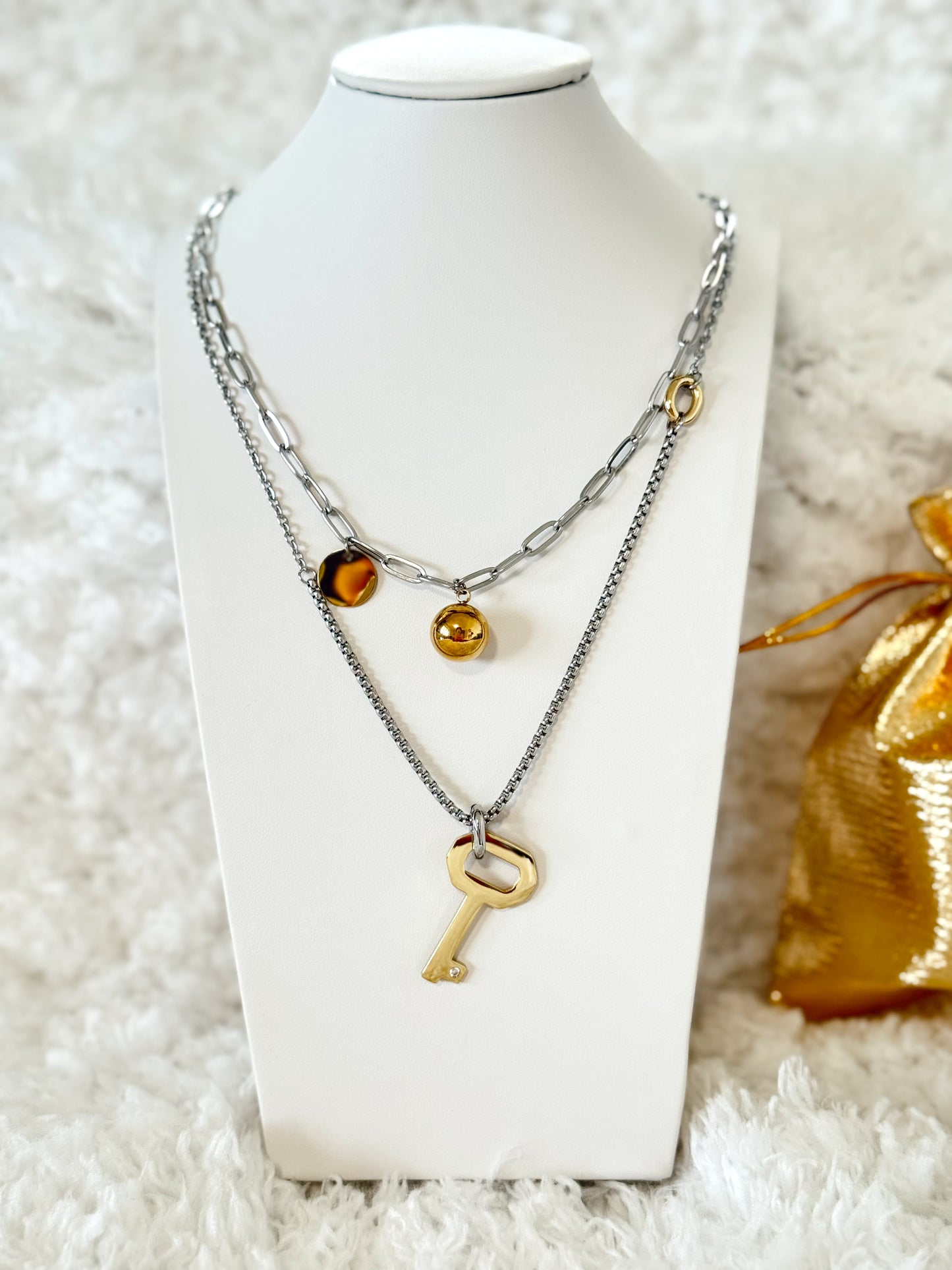 Collar- Llave- dos tonos