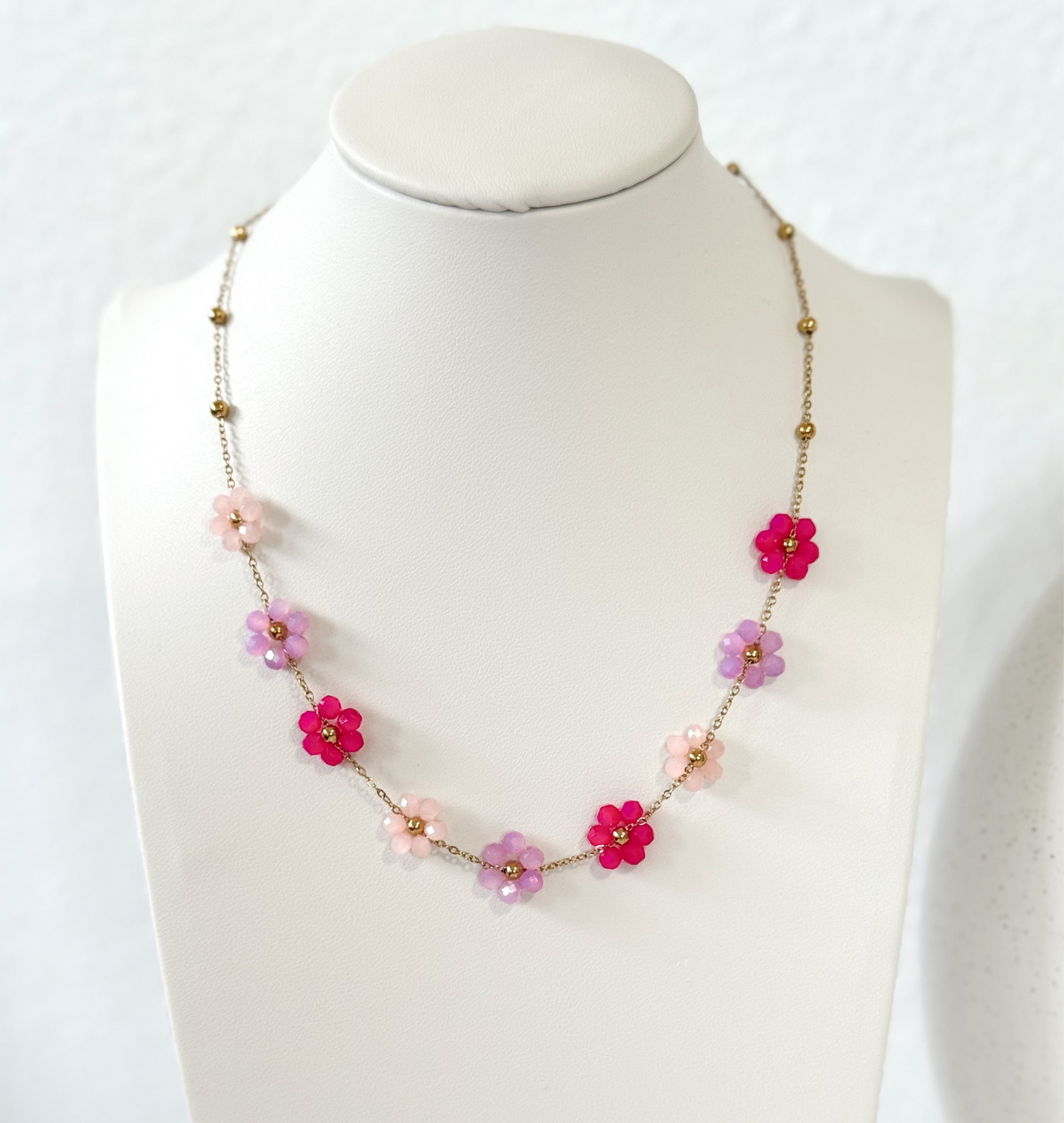 Collar- Florecitas- rosas
