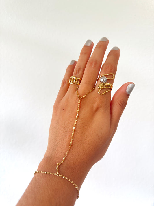 Hand Chain - Paulina