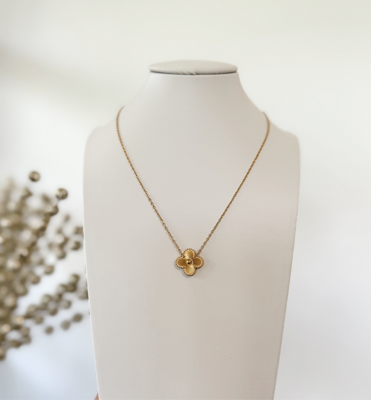 Collar- Clover- oro